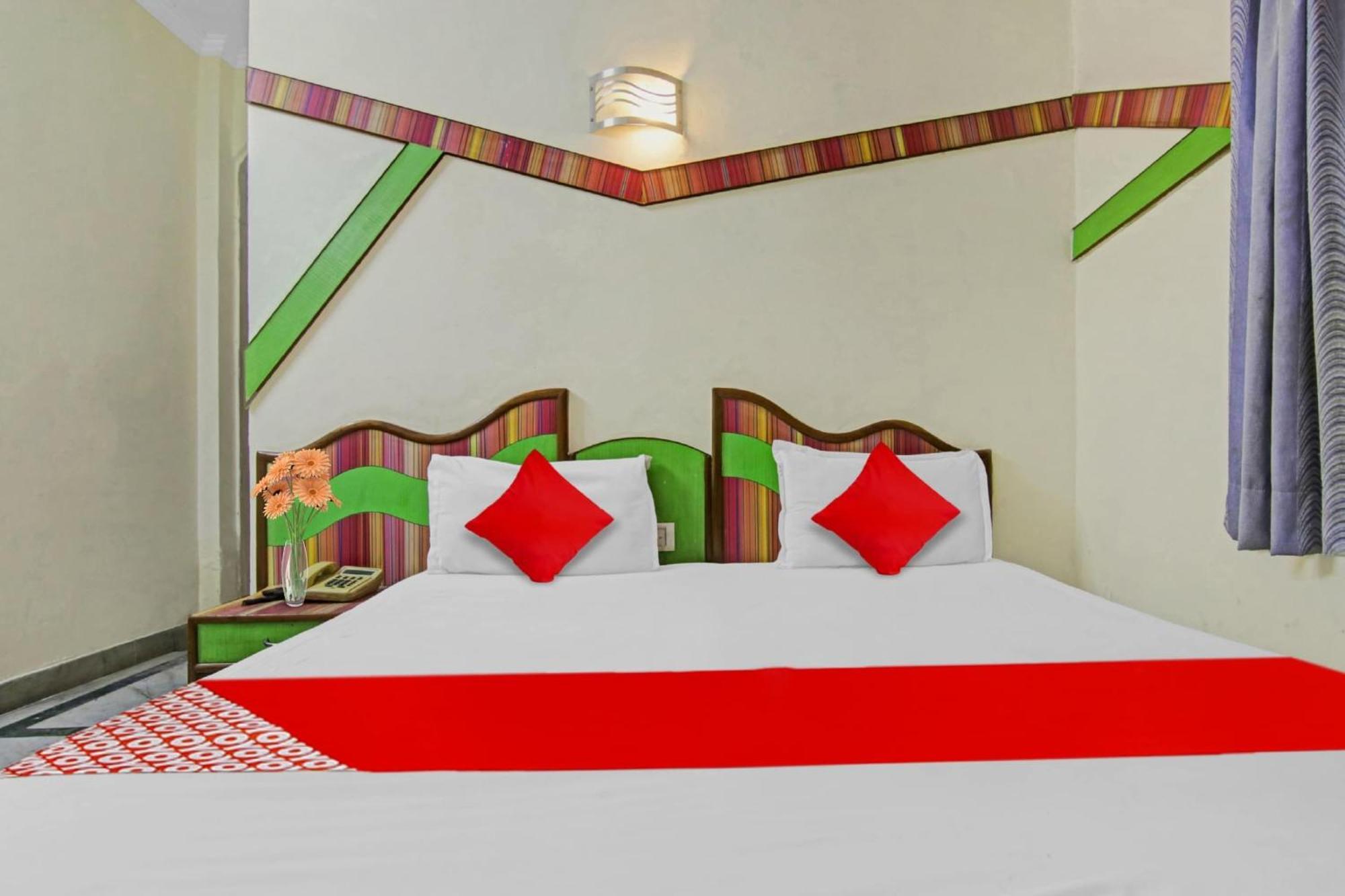 Hotel O Rak International Нью-Дели Экстерьер фото
