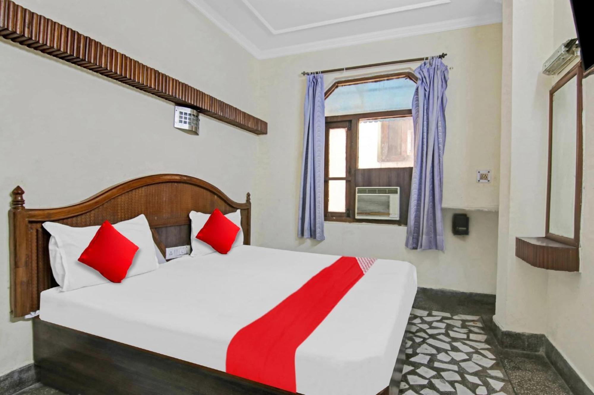 Hotel O Rak International Нью-Дели Экстерьер фото